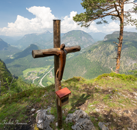 fileadmin/roha/images_galerie/orte_landschaft/Schneizlreuth/SCHNEIZL-ANTH-LATT-KR-0001-D-rohaa-Schneizlreuth-Anthaupten-Vogelspitz-Kreuz.png