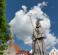 fileadmin/roha/images_galerie/orte_landschaft/Laufen/LAUF-STIFTSK-RUP-0005-D-roha-Laufen-Stiftskirche-Turm-hl-Rupert.png