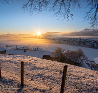 fileadmin/roha/images_galerie/orte_landschaft/Teisendorf/SO-AU-TEIS-0003-0806-01-D-roha-Sonnenaufgang-Teisendorf-Schelmberg-Wegkreuz.png