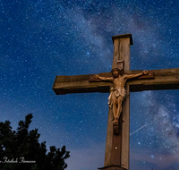 fileadmin/roha/images_galerie/kirche_religion/Berchtesgaden/LANDS-HIM-NA-STE-RO-2313-D-roha-Landschaft-Himmel-Nacht-Sterne-Kreuz-Rossfeld.png