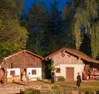 fileadmin/roha/images_galerie/orte_landschaft/Ainring/Theater/AINR-THEAT-0030-D-roha-Ainring-Theater-Freilichtbuehne-Dorfpark.png