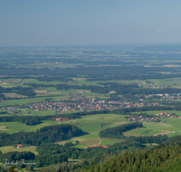 fileadmin/roha/images_galerie/orte_landschaft/Teisendorf/IN-LANDS-Teisendorf/LANDS-TEISB-0001-0-03-D-roha-Landschaft-Teisenberg-Teisendorf-Rupertiwinkel.png