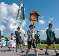 fileadmin/roha/images_galerie/brauchtum/Tracht/BR-TRACH-NEUK-2017-06-18-0945-D-roha-Brauchtum-Tracht-Neukirchen-Schwarzenberger-Weildorf.png