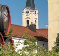 fileadmin/roha/images_galerie/orte_landschaft/Teisendorf/Teisendorf-Markt/TEI-DETAIL-WIEN-0003-03-D-roha-Teisendorf-Wieninger-Bier-Fass-Brauerei-Kirchturm.png