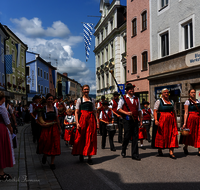 fileadmin/roha/images_galerie/orte_landschaft/Teisendorf/Gaufest-GauverbandI-Freitag14.-Sonntag23.Juli2023/BR-GAUFEST-TEIS-2023-3-1137-04-3-D-roha--Tracht-Gaufest-Teisendorf.png