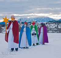 fileadmin/roha/images_galerie/brauchtum/Weihnachten-Sternsinger/BR-WEIH-HEILDREIKOEN-0014-D-roha-Brauchtum-Weihnachten-Heilig-Drei-Koenige-Sternsinger-Teisendorf.png