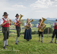 fileadmin/roha/images_galerie/musik/Blasmusik/Anger_-_Aufham/MU-BLA-ANG-BERG-0014-D-roha-Musik-Blasmusik-Musikkapelle-Anger-Aufham-Bergschuetzen-Fuermann-Alm.png