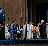 fileadmin/roha/images_galerie/orte_landschaft/Oberammergau/Passion/OBERA-PASS-0079-D-roha-Oberammergau-Passion-Spiele-Jesus-Christus-Tempel.png