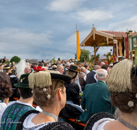 fileadmin/roha/Gautrachtenfest/Bilderglalerie/Gaufest-2023/Festsonntag/BR-GAUFEST-TEIS-2023-3-1020-01-D-M-roha-Tracht-Gaufest-Teisendorf.png