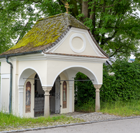 fileadmin/roha/images_galerie/kirche_religion/Laufen_-_Leobendorf/KKKM-LAUF-SEETH-0002-D-roha-Seethaler-Kapelle-Laufen.png