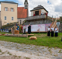 fileadmin/roha/images_galerie/orte_landschaft/Laufen/Theater-Salzachhalle-Salzachfestspiele/LAUF-THEAT-2016-1739-01-D-roha-Laufen-Schiffer-Theater-Historienspiel.png