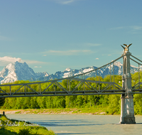 fileadmin/roha/images_galerie/orte_landschaft/Laufen/LAUF-BRUE-0017-D-roha-Laufen-Salzach-Bruecke-Wasser-Fluss-Lattengebirge-Watzmann.png