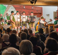 fileadmin/roha/images_galerie/orte_landschaft/Piding/Piding-Feste-Theater-usw/PID-FRUEHJ-2024-2048-D-roha-Piding-Fruehjahrssingen-Altwirt.png