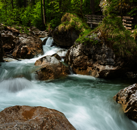 fileadmin/roha/images_galerie/orte_landschaft/Berchtesgaden/Ramsau/BGD-RA-ZAUB-0023-D-roha-Berchtesgaden-Ramsau-Zauberwald-Wildwasser.png