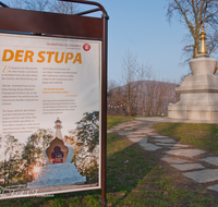 fileadmin/roha/images_galerie/orte_landschaft/Salzburg/Festung/SA-STUPA-0001-D-roha-Salzburg-Stupa-Moenchsberg-Buddha.png