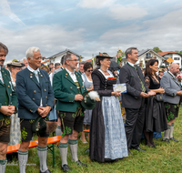 fileadmin/roha/images_galerie/orte_landschaft/Teisendorf/Gaufest-GauverbandI-Freitag14.-Sonntag23.Juli2023/BR-GAUFEST-TEIS-2023-3-1030-02-D-M-roha-Tracht-Gaufest-Teisendorf.png