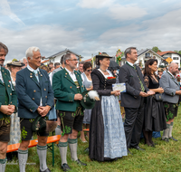 fileadmin/roha/images_galerie/orte_landschaft/Teisendorf/Gaufest-GauverbandI-Freitag14.-Sonntag23.Juli2023/BR-GAUFEST-TEIS-2023-3-1030-02-D-M-roha-Tracht-Gaufest-Teisendorf.png