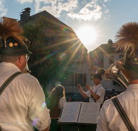 fileadmin/roha/images_galerie/musik/Blasmusik/Anger_-_Aufham/MU-BLA-ANG-0300-2023-1938-01-D-roha-Musik-Blasmusik-Musikkapelle-Anger-Hoeglwoerth-Dorfplatz-Standkonzert.png