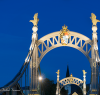 fileadmin/roha/images_galerie/orte_landschaft/Laufen/LAUF-BRUE-NACHT-0021-D-roha-Laufen-Salzach-Bruecke-Nacht-Oberndorf.png