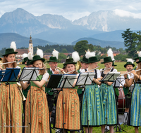 fileadmin/roha/images_galerie/musik/Blasmusik/Steinbruenning-Surheim/MU-BLA-STEINBR-SUR-2024-1943-01-D-H-roha-Musik-Blasmusik-Saaldorf-Steinbruenning-Surheim.png