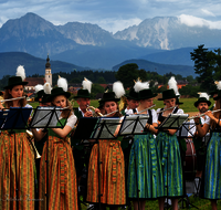 fileadmin/roha/images_galerie/musik/Blasmusik/Steinbruenning-Surheim/MU-BLA-STEINBR-SUR-2024-1943-01-D-H-roha-Musik-Blasmusik-Saaldorf-Steinbruenning-Surheim.png