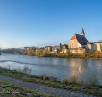 fileadmin/roha/images_galerie/orte_landschaft/Laufen/LAUF-SALZACH-0024-04-D-roha-Laufen-Salzach-Stiftskirche-Bruecke-Fluss.png