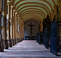 fileadmin/roha/images_galerie/orte_landschaft/Salzburg/Kolleg-Plain-Sebast-Franzis-Mich/SA-SEBAST-0001-0-1-D-roha-Salzburg-Sebastiani-Friedhof-Kreuzgang-Linzergasse.png