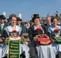 fileadmin/roha/images_galerie/orte_landschaft/Anger/Anger-Trachten-Musik-Fest/BR-FEST-ANG-MUS-TRACH-2018-08-19-1000-01-D-roha-Brauchtum-Fest-Anger-Trachtenverein-Musikkapelle.png