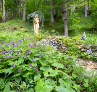 fileadmin/roha/images_galerie/kirche_religion/Berchtesgaden/KKKM-BGD-ALM-0005-D-roha-Statue-Mutter-Gottes-Maria-Almbachklamm-Untersberg.png