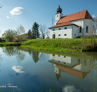 fileadmin/roha/images_galerie/kirche_religion/Saaldorf/SAAL-STEINBR-0022-D-roha-Saaldorf-Steinbruenning-Kirche-Weiher.png