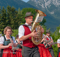 fileadmin/roha/images_galerie/musik/Blasmusik/Teisendorf-Neukirchen-Weildorf/MU-BLA-TEIS-PID-2018-0945-04-03-D-roha-Musik-Blasmusik-Teisendorf-Piding-Festzug.png