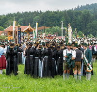 fileadmin/roha/images_galerie/orte_landschaft/Teisendorf/Gaufest-GauverbandI-Freitag14.-Sonntag23.Juli2023/BR-GAUFEST-TEIS-2023-3-0952-D-roha-Tracht-Gaufest-Teisendorf.png