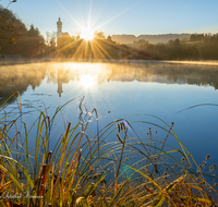 fileadmin/roha/images_galerie/orte_landschaft/Anger/Hoeglwoerth/SO-AU-ANG-HOEG-0001-0754-01-D-roha-Sonnenaufgang-Anger-Hoeglwoerth-See.png