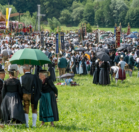 fileadmin/roha/Gautrachtenfest/Bilderglalerie/Gaufest-2023/Festsonntag/BR-GAUFEST-TEIS-2023-3-1058-1-D-roha-Tracht-Gaufest-Teisendorf.png