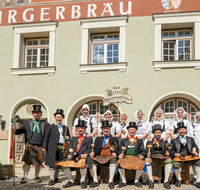 fileadmin/roha/images_galerie/brauchtum/Pfannenflicker-Bad-Reichenhall/BR-TRACH-TANZ-PFAN-0001-D-M-roha-Brauchtum-Tracht-Tanz-Pfannenflicker.png