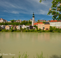 fileadmin/roha/images_galerie/orte_landschaft/Burghausen/BURGH-PAN-0016-D-roha-Burghausen-Salzach-Burg.png