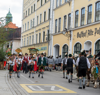 fileadmin/roha/images_galerie/orte_landschaft/Teisendorf/Gaufest-GauverbandI-Freitag14.-Sonntag23.Juli2023/BR-GAUFEST-TEIS-2023-3-1153-03-D-roha-Tracht-Gaufest-Teisendorf.png