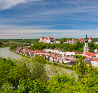 fileadmin/roha/images_galerie/orte_landschaft/Burghausen/BURGH-PAN-0015-D-roha-Burghausen-Salzach-Burg.png