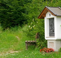 fileadmin/roha/images_galerie/kirche_religion/Teisendorf-Kreuzweg/KKKM-TEIS-KREUZW-0009-D-roha-Kreuzweg-Teisendorf-Schelmberg-Weg.png