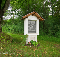 fileadmin/roha/images_galerie/kirche_religion/Teisendorf-Kreuzweg/KKKM-TEIS-KREUZW-0005-D-roha-Kreuzweg-Teisendorf-Schelmberg.png