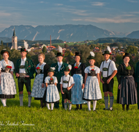 fileadmin/roha/images_galerie/brauchtum/Tracht/Trachtenverein_Teisendorf/BR-TRACH-TEI-GRUP-0010-D-roha-Brauchtum-Tracht-Teisendorf-Gruppe.png