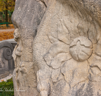 fileadmin/roha/images_galerie/orte_landschaft/Salzburg/Mirabell-Zwergerlgarten/SA-MIRA-GART-0004-5-D-roha-Salzburg-Mirabell-Schloss-Garten-Marmor-Statue.png