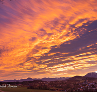 fileadmin/roha/images_galerie/stimmung-Sonne/Sonnenaufgang/SO-AU-TEIS-0001-01-0740-D-roha-Sonnenaufgang-Teisendorf-Untersberg-Hoegl-Schelmberg.png