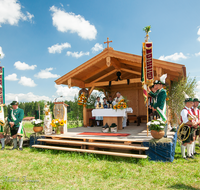 fileadmin/roha/images_galerie/orte_landschaft/Teisendorf/Weildorf/Weildorf-Trachtenfest/BR-TRACHT-FEST-WEIL-18062017-1054-01-D-roha-Brauchtum-Trachtenfest-Weildorf.png