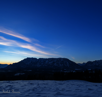 fileadmin/roha/images_galerie/stimmung-Sonne/Sonnenaufgang/SON-AU-JOH-WI-0002-0754-D-roha-Sonnenaufgang-Piding-Johannishoegl-Winter-Untersberg.png