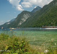 fileadmin/roha/images_galerie/orte_landschaft/Berchtesgaden/Koenigssee/BGD-KOE-SCHIFF-0001-4-D-ADH-roha-Berchtesgaden-Koenigssee-Schifffahrt.png