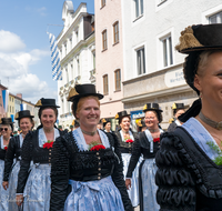 fileadmin/roha/images_galerie/orte_landschaft/Teisendorf/Gaufest-GauverbandI-Freitag14.-Sonntag23.Juli2023/BR-GAUFEST-TEIS-2023-3-1137-12-D-roha-Tracht-Gaufest-Teisendorf.png