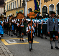 fileadmin/roha/images_galerie/orte_landschaft/Teisendorf/Gaufest-GauverbandI-Freitag14.-Sonntag23.Juli2023/BR-GAUFEST-TEIS-2023-3-1157-06-D-roha-Tracht-Gaufest-Teisendorf.png