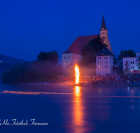 fileadmin/roha/images_galerie/brauchtum/Sonnwendfeuer/BR-SONNW-LAUF-0003-1-02-D-roha-Brauchtum-Laufen-Sonnwendfeuer-Sunnawendhansl-Salzach-Schleife.png