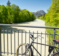 fileadmin/roha/images_galerie/orte_landschaft/Bad_Reichenhall/BAD-REI-SAAL-RA-0001-D-roha-Bad-Reichenhall-Saalach-Staufenbruecke-Radl.png